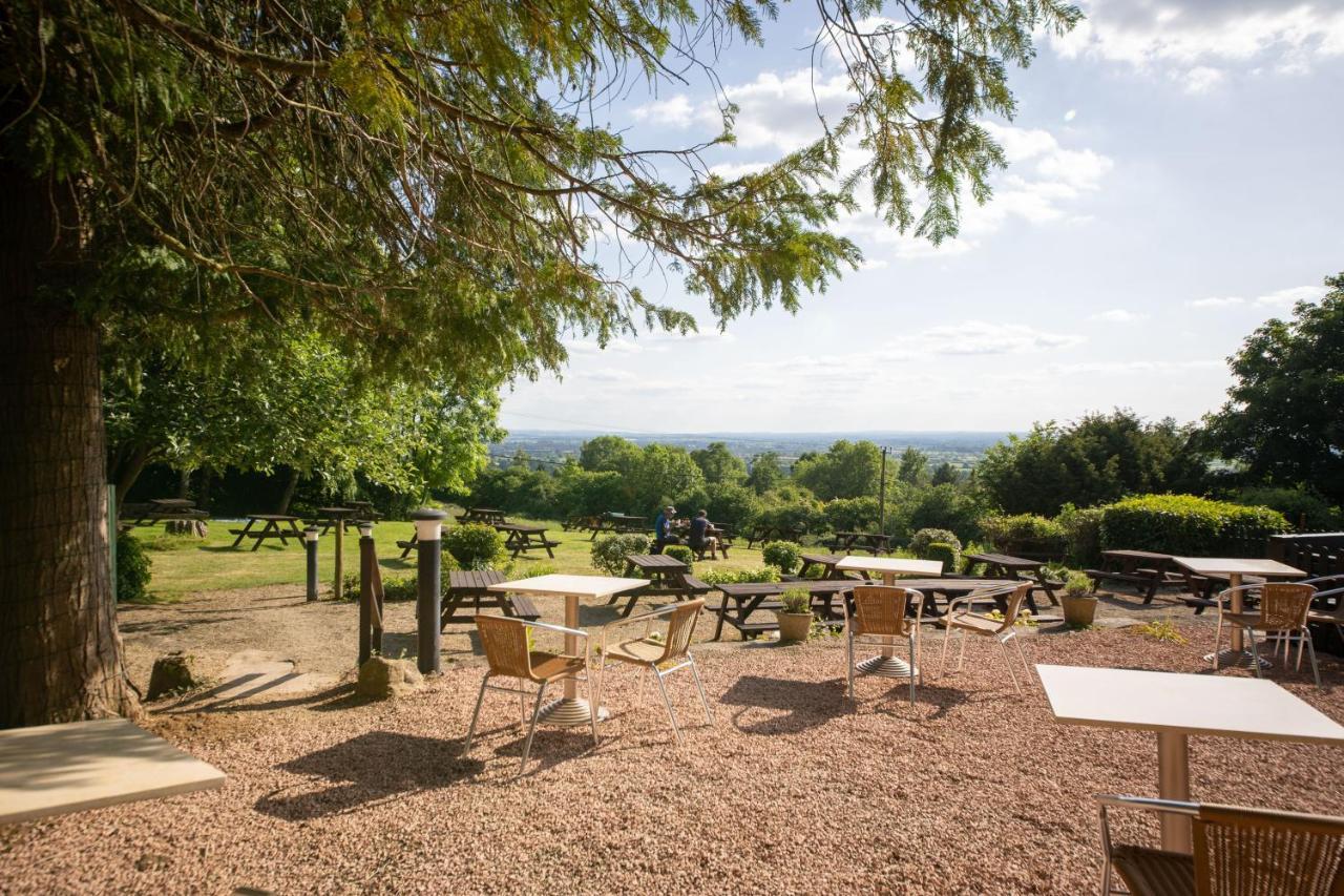 Rising Sun Pub, Restaurant And Rooms Lacock Exterior foto
